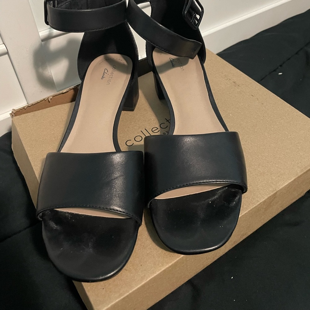 Clarks black sandals size 10M